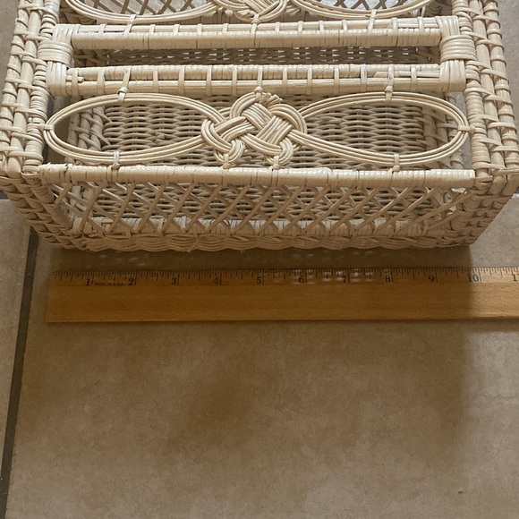 Vintage rattan tissue box holder - Picture 8 of 8
